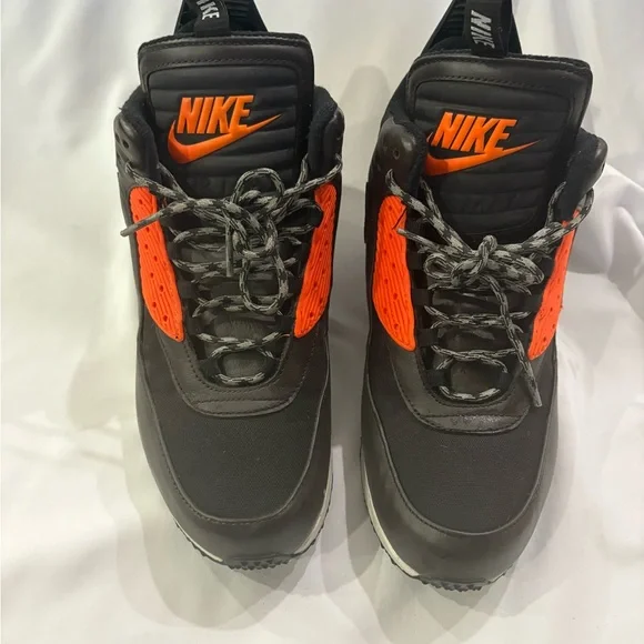 Bold Black and Orange Athletic Shoes with Modern Design HikingHymn Women main image 3